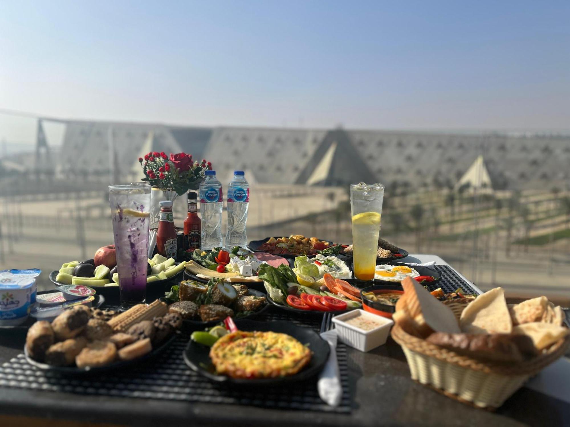 Royal Great Pyramid Inn Kafr Ghatati Zewnętrze zdjęcie